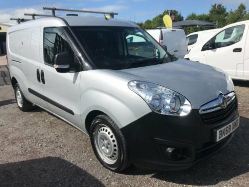 Vauxhall Combo  1.6 L2H1 2300 CDTI S/S 105 BHP ***NO VAT***