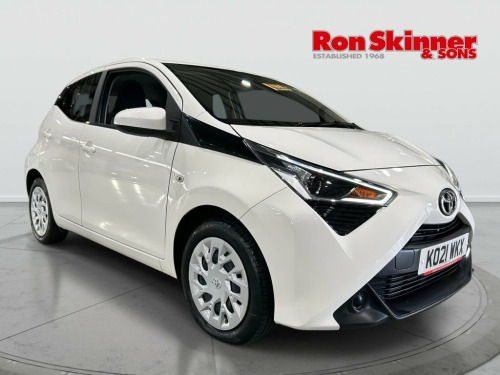 Toyota AYGO  1.0 VVT-i x-play Hatchback 5dr Petrol Manual Euro 