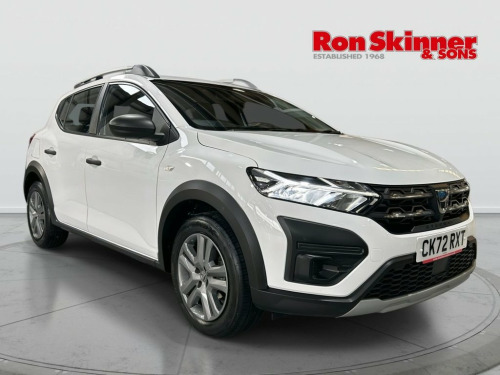 Dacia Sandero Stepway  1.0 TCe Essential Hatchback 5dr Bi Fuel Manual Eur