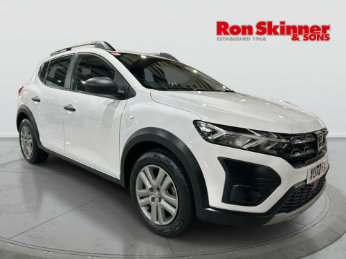 Dacia Sandero Stepway  1.0 TCe Essential Hatchback 5dr Petrol Manual Euro 