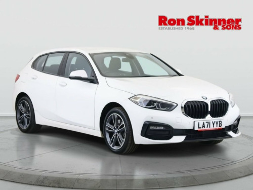BMW 1 Series  1.5 118i Sport (LCP) Hatchback 5dr Petrol Manual E 