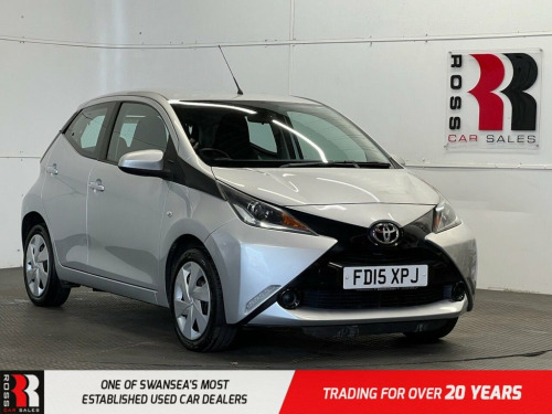 Toyota AYGO  1.0 VVT-i x-play Hatchback 5dr Petrol Manual Euro 