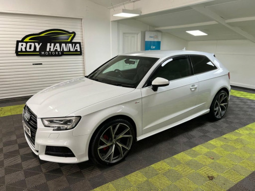 Audi A3  1.6 TDI S LINE