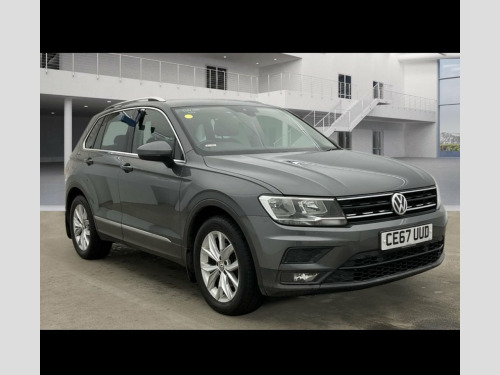 Volkswagen Tiguan  2.0 TDI SE Navigation SUV 5dr Diesel DSG Euro 6 (s