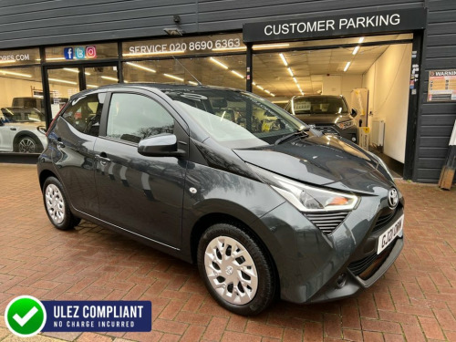 Toyota AYGO  1.0 VVT-i x-play Hatchback 5dr Petrol Manual Euro 