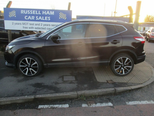 Nissan Qashqai  1.5 dCi Tekna SUV 5dr Diesel Manual 2WD Euro 5 (s/