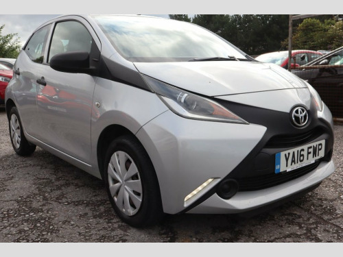 Toyota AYGO  1.0 VVT-i x Hatchback 5dr Petrol Manual Euro 5 Eur