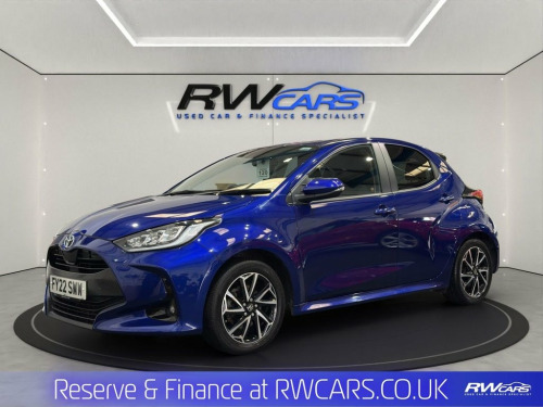 Toyota Yaris  1.5 VVT-h Design Hatchback 5dr Petrol Hybrid E-CVT