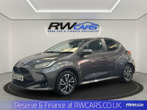 Toyota Yaris  1.5 VVT-h Design Hatchback 5dr Petrol Hybrid E-CVT