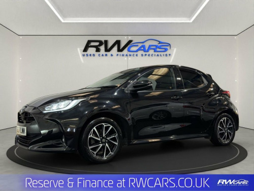 Toyota Yaris  1.5 VVT-h Design Hatchback 5dr Petrol Hybrid E-CVT