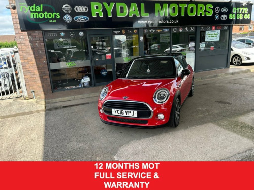 MINI Hatch  1.5 COOPER 3d 134 BHP PARKING SENSORS + DUAL ZONE 