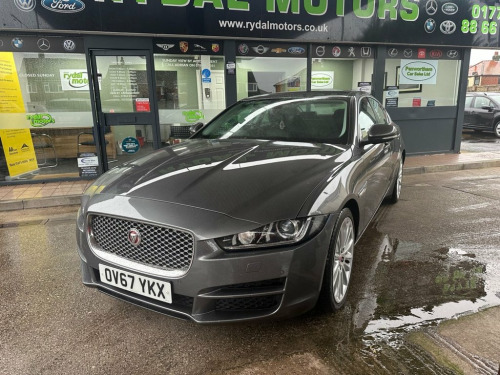 Jaguar XE  2.0d Portfolio Saloon 4dr Diesel Auto AWD Euro 6 (