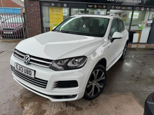 Volkswagen Touareg  3.0 TDI V6 BlueMotion Tech R-Line SUV 5dr Diesel T