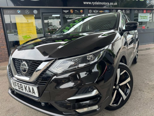 Nissan Qashqai  1.3 DIG-T Tekna SUV 5dr Petrol Manual Euro 6 (s/s)