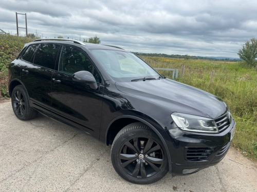 Volkswagen Touareg  3.0 TDI V6 BlueMotion Tech R-Line SUV 5dr Diesel T