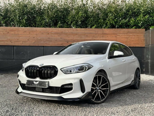 BMW 1 Series  1.5 118i M Sport (LCP) Hatchback 5dr Petrol DCT Eu