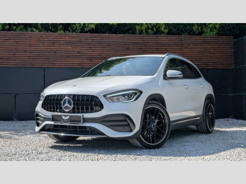 Mercedes-Benz GLA-Class GLA200 1.3 GLA200 AMG Line (Executive) SUV 5dr Petrol 7G-