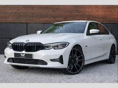BMW 3 Series  2.0 330e 12kWh SE Pro Saloon 4dr Petrol Plug-in Hy 