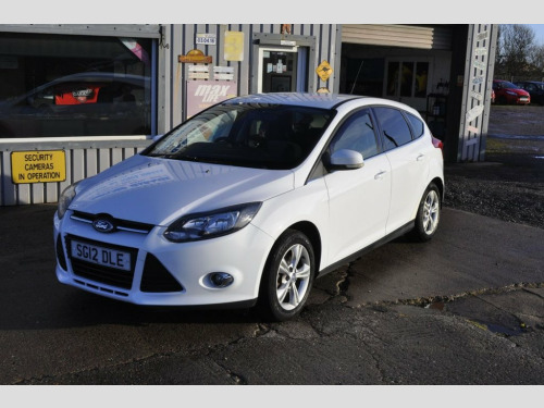 Ford Focus  1.6 Zetec Hatchback 5dr Petrol Manual Euro 6 (105 