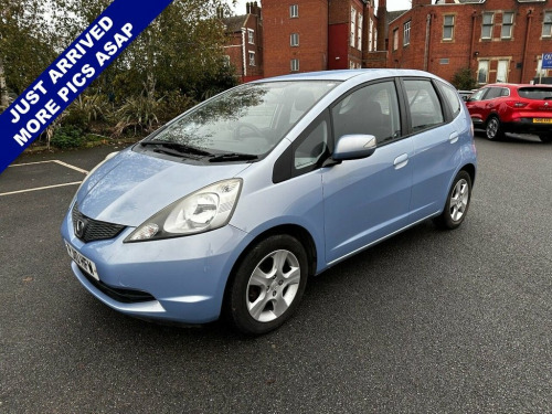 Honda Jazz  1.3 I-VTEC ES 5d 98 BHP Only 58000 Miles From New