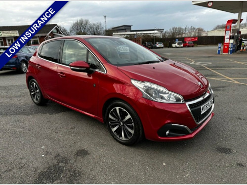 Peugeot 208  1.2 PureTech Tech Edition Hatchback 5dr Petrol Man