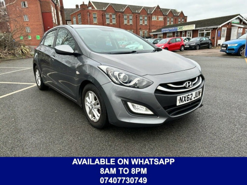 Hyundai i30  1.4 CRDi Active Hatchback 5dr Diesel Manual Euro 5 