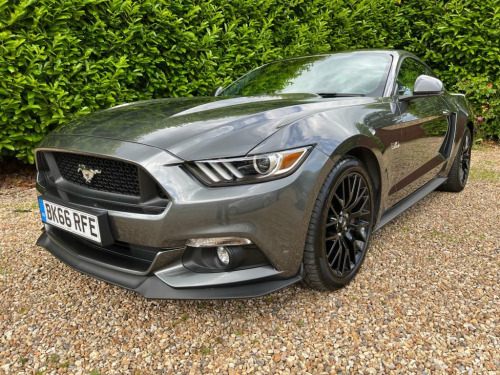 Ford Mustang  5.0 GT 2d 410 BHP