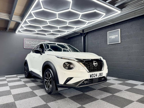 Nissan Juke  1.6 N-Connecta SUV 5dr Petrol Hybrid Auto Euro 6 (