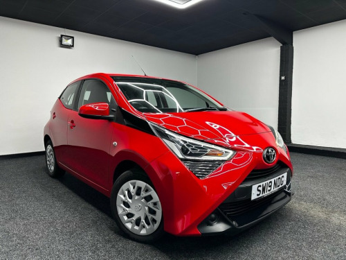 Toyota AYGO  1.0 VVT-I X-PLAY 5d 69 BHP