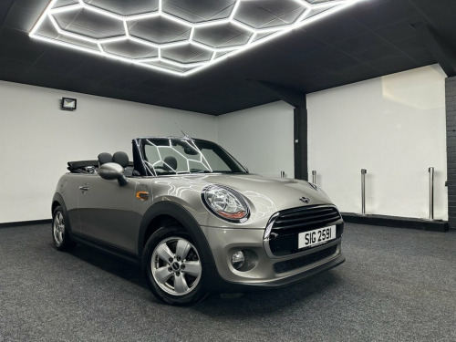 MINI Convertible  1.5 COOPER 2d 134 BHP MOT AND SERVICE INCLUDED 