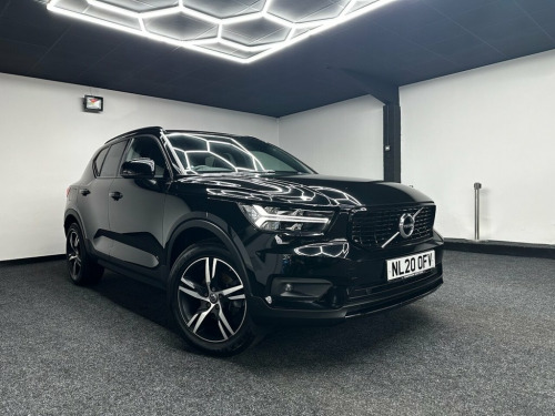 Volvo XC40  1.5 T3 R-DESIGN 5d 161 BHP MOT AND SERVICE INCLUDE