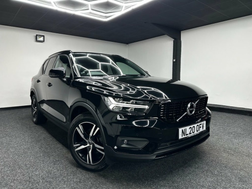 Volvo XC40  1.5 T3 R-DESIGN 5d 161 BHP MOT AND SERVICE INCLUDE