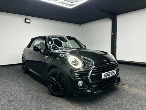 MINI Convertible  1.5 Cooper Sport Convertible 2dr Petrol Manual Eur