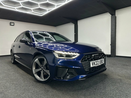 Audi A4 Avant  2.0 TDI 35 Black Edition Estate 5dr Diesel S Troni