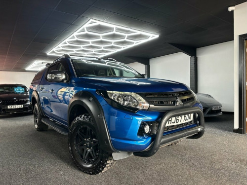 Mitsubishi L200  2.4 DI-D DC Barbarian SVP Pickup Double Cab 4dr Di