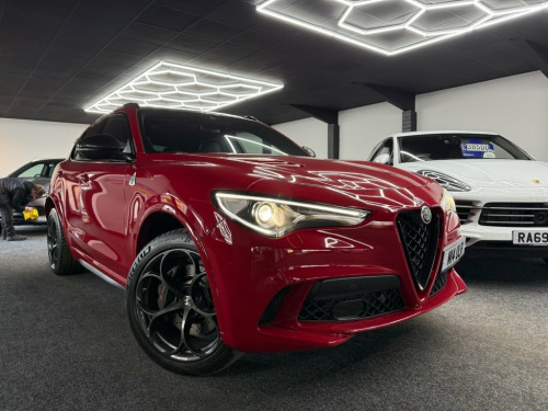 Alfa Romeo Stelvio  2.9 V6 Bi-Turbo Quadrifoglio SUV 5dr Petrol Auto Q 