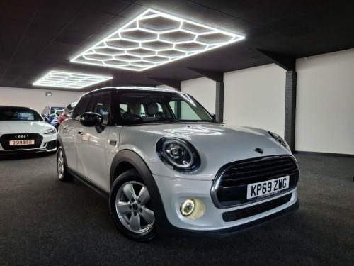 MINI Hatch  1.5 Cooper Classic Hatchback 5dr Petrol Manual Eur 