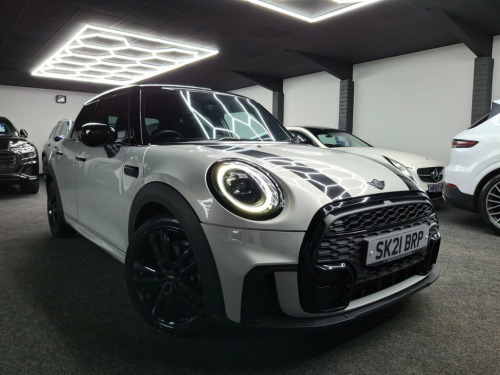 MINI Hatch  1.5 Cooper Sport Hatchback 5dr Petrol Manual Euro  