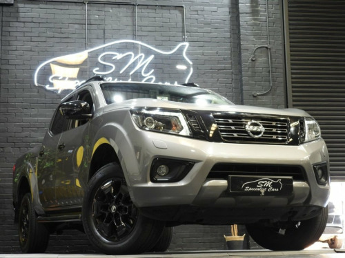 Nissan Navara  2.3 dCi N-Guard Pickup Double Cab 4dr Diesel Auto 