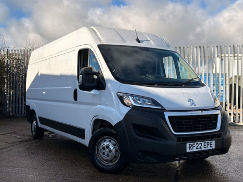 Peugeot Boxer  2.2 BlueHDi 335 Professional Panel Van 5dr Diesel  