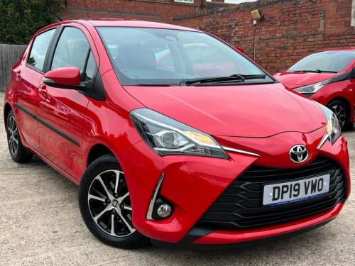 Toyota Yaris  1.5 VVT-i Icon Tech Hatchback 5dr Petrol Manual Eu