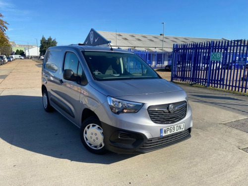 Vauxhall Combo  1.5 Turbo D 2000 Edition Panel Van 4dr Diesel Manu 