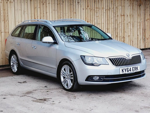 Skoda Superb  2.0 TDI Elegance Estate 5dr Diesel DSG Euro 5 (s/s