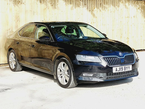 Skoda Superb  1.5 TSI ACT SE L Executive Hatchback 5dr Petrol DS