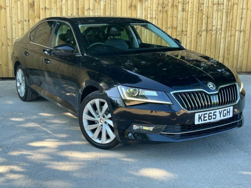 Skoda Superb  1.4 TSI ACT SE L Executive Hatchback 5dr Petrol DS