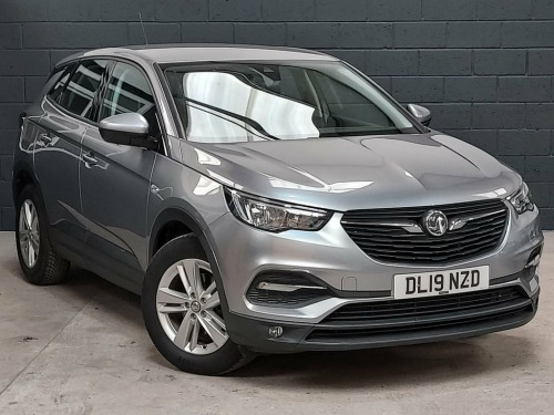 Vauxhall Grandland X  1.2 Turbo GPF SE SUV 5dr Petrol Manual Euro 6 (s/s