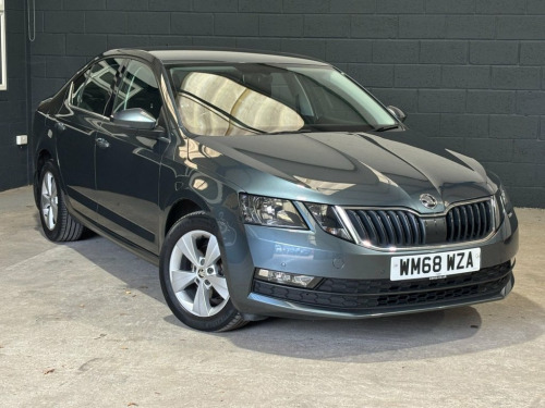 Skoda Octavia  1.6 TDI SCR SE Technology Hatchback 5dr Diesel DSG