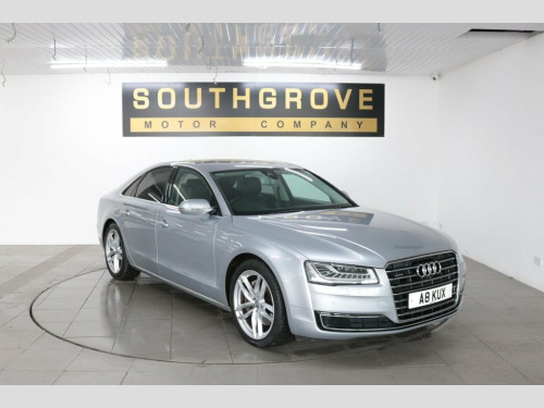 Audi A8  3.0 TDI QUATTRO SPORT EXECUTIVE 4d 254 BHP SERVICE