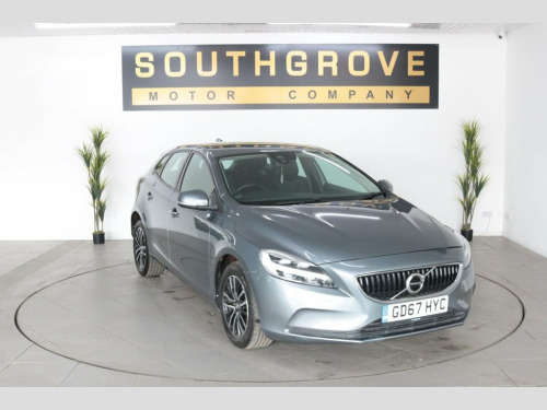 Volvo V40  2.0 T2 Momentum Hatchback 5dr Petrol Manual Euro 6
