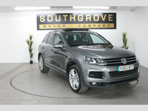 Volkswagen Touareg  3.0 TDI V6 BlueMotion Tech R-Line SUV 5dr Diesel T